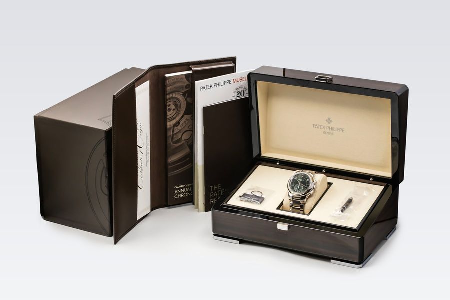 Patek Philippe Complications 5905/1A-001